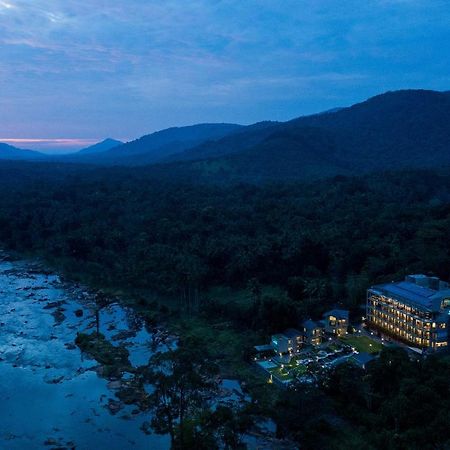Niraamaya Retreats Samroha Athirappilly Eksteriør billede