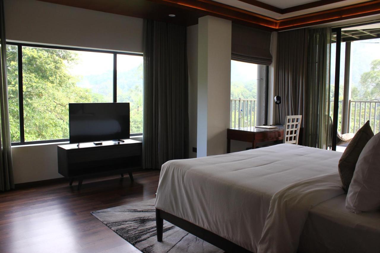 Niraamaya Retreats Samroha Athirappilly Eksteriør billede