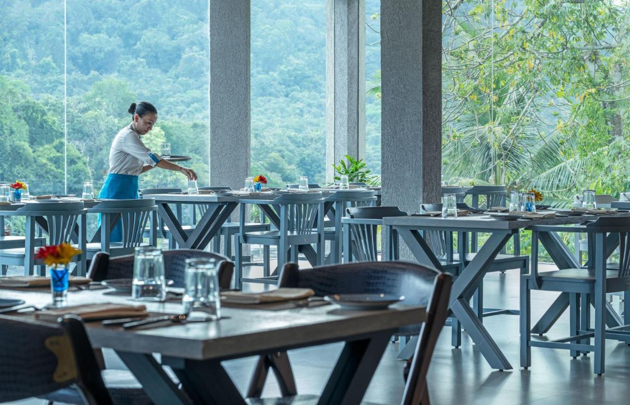 Niraamaya Retreats Samroha Athirappilly Eksteriør billede